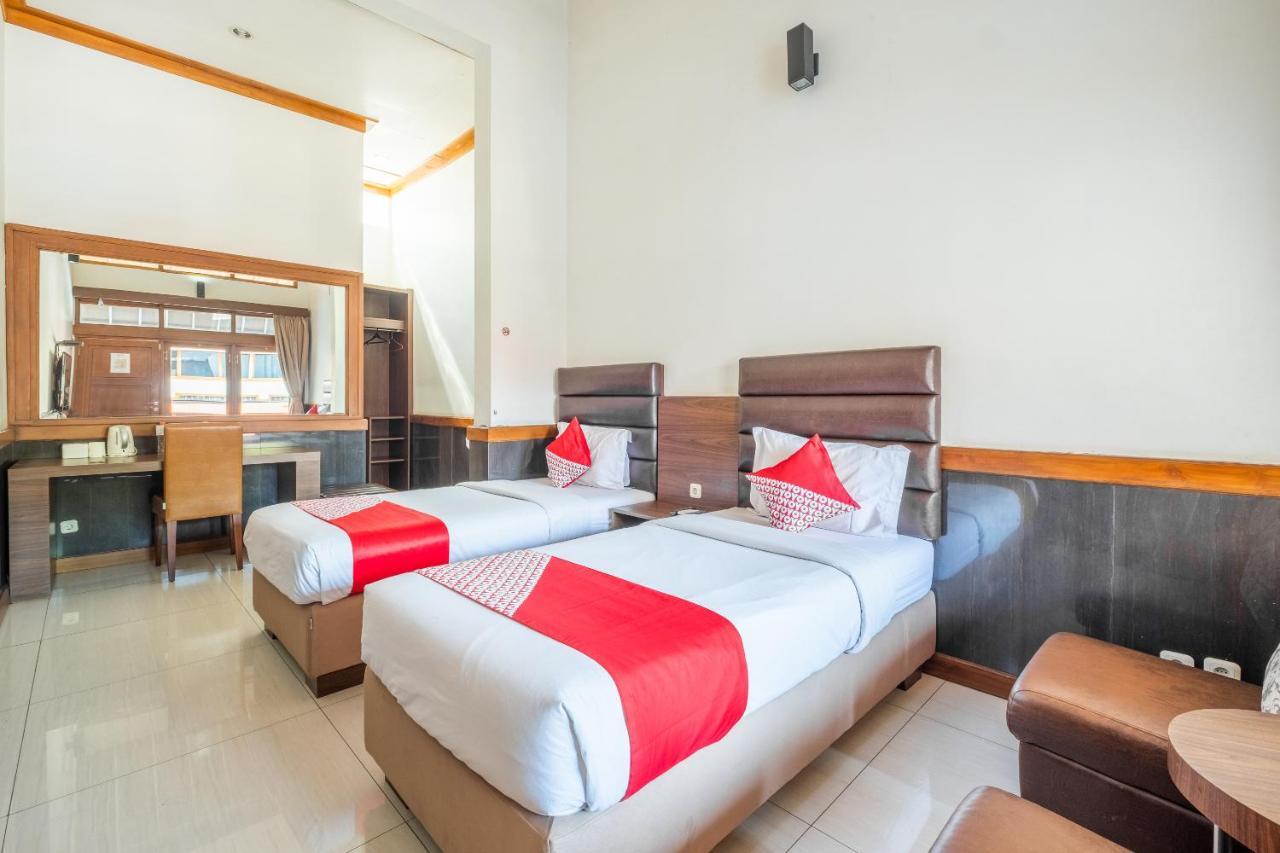 Oyo 1210 Nice Guesthouse Бандунг Экстерьер фото